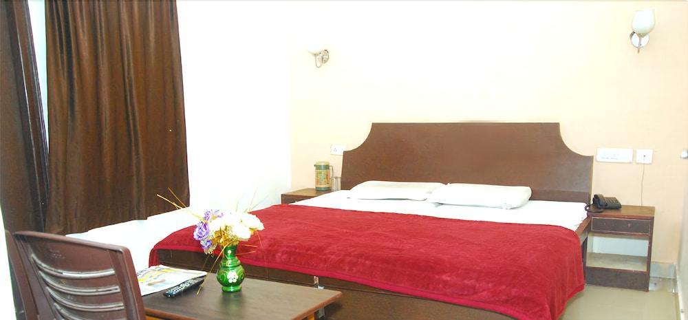 Hotel Grace Agra Kültér fotó